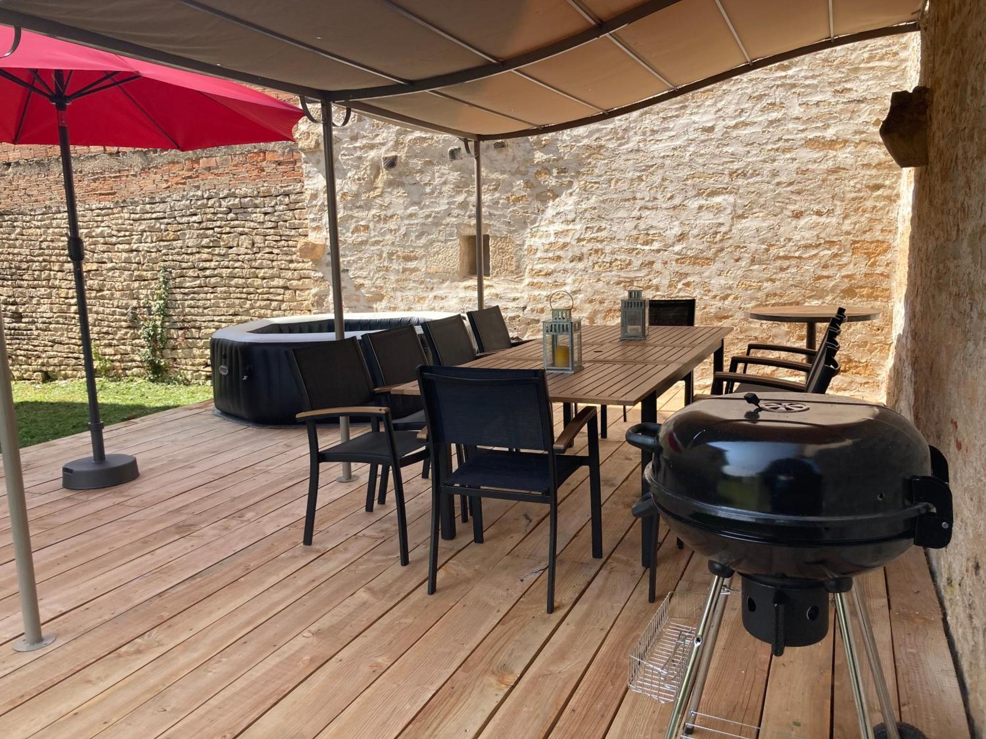 Le Presbytere - Touillon, Jacuzzi, 4 Chambres Pour 10 Eksteriør bilde